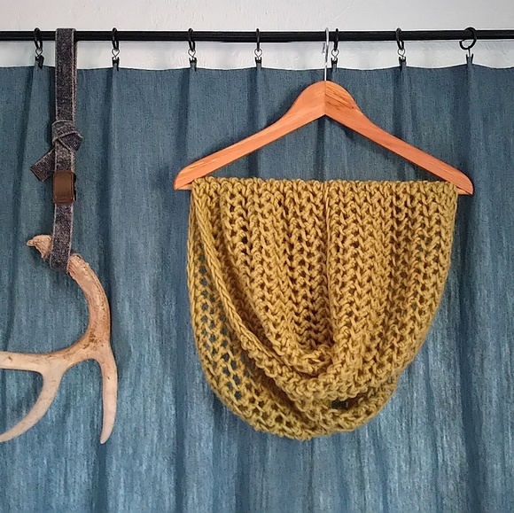 Accessories - Pea-Green Large-Knit Infinity Scarf